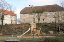 Der Kinderspielplatz am Gutshauses